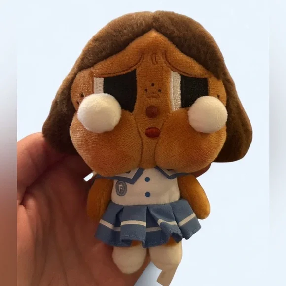 POP MART Cry Baby – Sunset Concert Plush Pendant / Keychain IN BOX - Picture 2 of 6